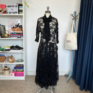 Robe en dentelle Norma Kamali - Les Mal-Aimés ❤️‍🩹