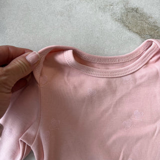 Cache-couche rose Deux par Deux 6 mois