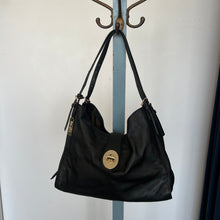 Charger l'image dans la galerie, Sac à main Madison Carlyle Coach
