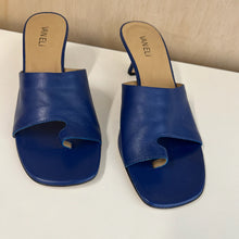 Charger l'image dans la galerie, Chaussures à talon en cuir Vaneli
