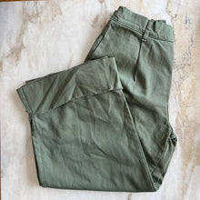 Charger l&#39;image dans la galerie, Pantalon Biscote vert
