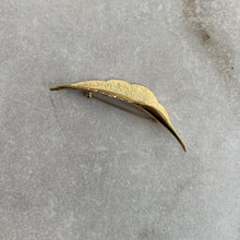 Charger l&#39;image dans la galerie, Broche feuille Marcel Boucher
