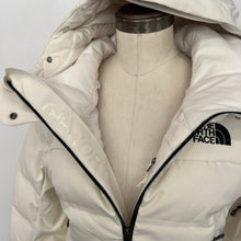 Charger l&#39;image dans la galerie, Manteau The North Face en duvet Cirque

