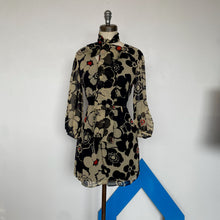 Charger l&#39;image dans la galerie, Robe en soie Planet
