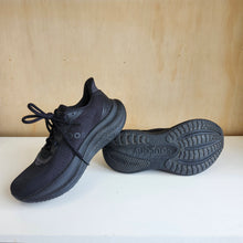 Charger l'image dans la galerie, Chaussures de course Triumph 23 Saucony
