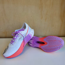Charger l'image dans la galerie, Souliers de course Endorphin Pro 4 Saucony - Les Mal-Aimés ❤️‍🩹
