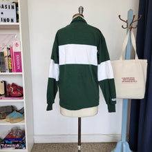 Charger l'image dans la galerie, Chandail polo unisexe Vallier x Barbarian
