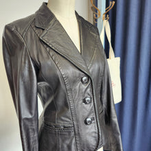 Charger l'image dans la galerie, Veste en cuir Danier
