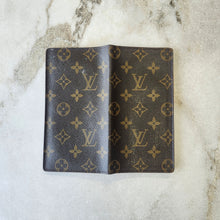 Charger l'image dans la galerie, Portefeuille vintage toile Monogram Louis Vuitton

