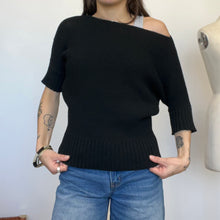 Charger l&#39;image dans la galerie, Chandail en mailles noires Sarah Pacini
