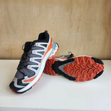 Charger l'image dans la galerie, Chaussures de course sur sentier XA PRO 3D V9 Salomon - Les Mal-Aimés ❤️‍🩹
