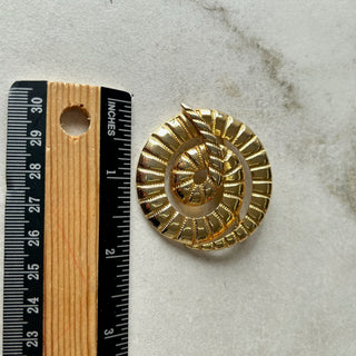 Broche vintage torsadée