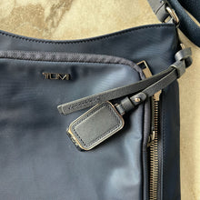Charger l'image dans la galerie, Sac à bandoulière Tyler Tumi
