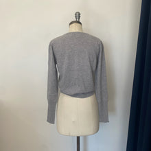 Charger l&#39;image dans la galerie, Cardigan House of Liberty gris *Nouvelles tailles*
