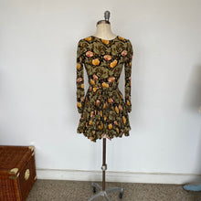 Charger l'image dans la galerie, Robe fleurie ecoté
