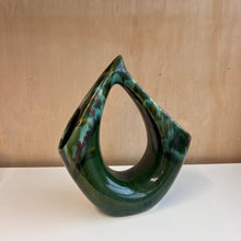Charger l&#39;image dans la galerie, Vase asymétrique Céramique de Beauce #1326
