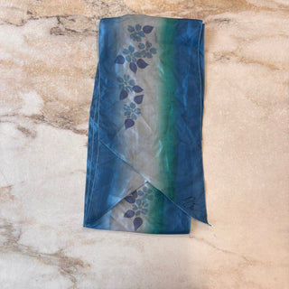 Foulard en soie paint à la main Cléo