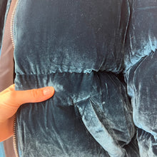 Charger l&#39;image dans la galerie, Manteau Sandro velours turquoise
