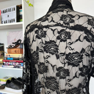 Robe en dentelle Norma Kamali - Les Mal-Aimés ❤️‍🩹