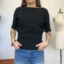 Charger l&#39;image dans la galerie, Chandail en mailles noires Sarah Pacini
