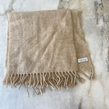 Charger l'image dans la galerie, Foulard United Colors of Benetton
