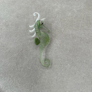 Figurine hippocampe vert en verre