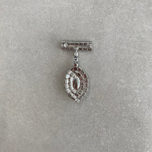 Charger l&#39;image dans la galerie, Broche pendule
