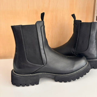 Bottes végétaliennes Arlo Matt & Nat - Les Mal-Aimés ❤️‍🩹