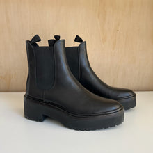 Charger l'image dans la galerie, Bottes en cuir Reggie Loeffler Randall
