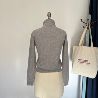 Chandail House of Liberty col roulé gris *Nouvelles tailles*