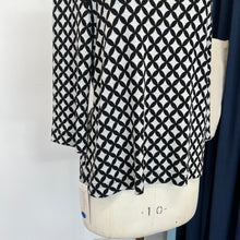 Charger l&#39;image dans la galerie, Chandail noir et blanc Voyou
