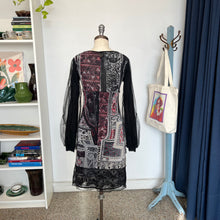 Charger l'image dans la galerie, Robe Save the Queen
