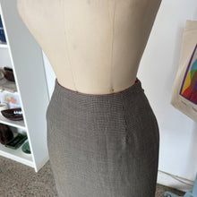 Charger l'image dans la galerie, Jupe en laine pied de poule Akris
