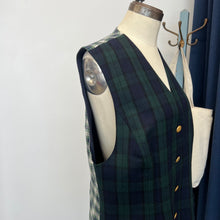 Charger l'image dans la galerie, Veste vintage sans manches tartan En plus Givenchy
