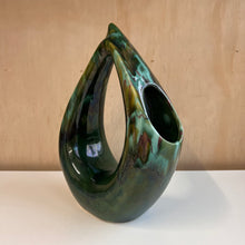 Charger l&#39;image dans la galerie, Vase asymétrique Céramique de Beauce #1326
