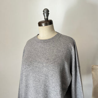 Chandail en cachemire House of Liberty col rond gris *Nouvelles tailles*