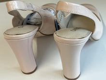 Charger l'image dans la galerie, Chaussures à talon Wandel Caprice
