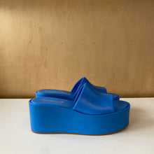 Charger l&#39;image dans la galerie, Chaussures à plateforme L’Intervalle
