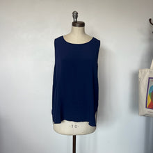 Charger l&#39;image dans la galerie, Camisole Carla G bleue
