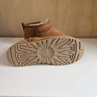 Bottes Classic ultra mini UGG - Les Mal-Aimés ❤️‍🩹