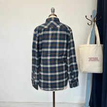 Charger l&#39;image dans la galerie, Veste homme à carreaux Fjall Raven Skog
