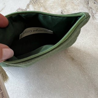Pochette verte Copine géniale Mila and stories
