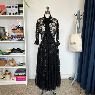 Robe en dentelle Norma Kamali - Les Mal-Aimés ❤️‍🩹