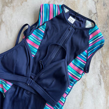 Charger l&#39;image dans la galerie, Maillot de bain une pièce Beach House Sport et soutien-gorge
