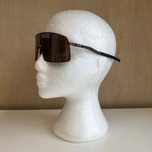Charger l'image dans la galerie, Lunettes de soleil Oakley Sutro TI Titanium - Les Mal-Aimés ❤️‍🩹
