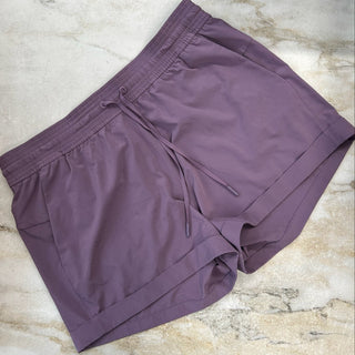 Short Spring Break Away Lululemon