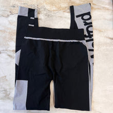 Charger l&#39;image dans la galerie, Pantalon leggings Wolford
