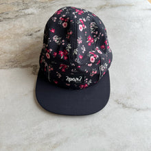 Charger l'image dans la galerie, Casquette fleurs Deux par Deux
