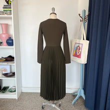 Charger l'image dans la galerie, Robe kaki Uniqlo
