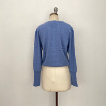 Charger l&#39;image dans la galerie, Cardigan en cachemire House of Liberty bleu
